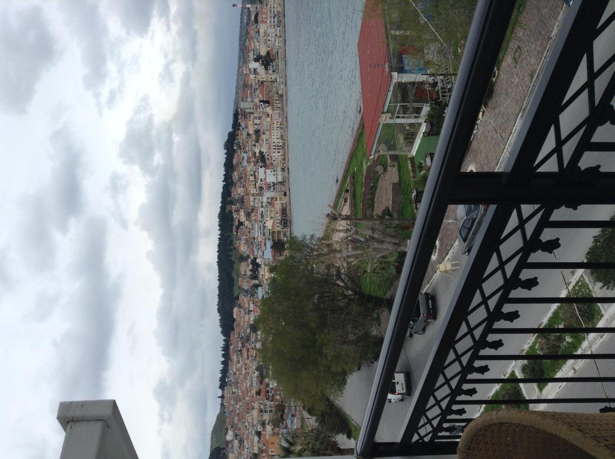 Zoumboulis Rooms Mytilene ภายนอก รูปภาพ
