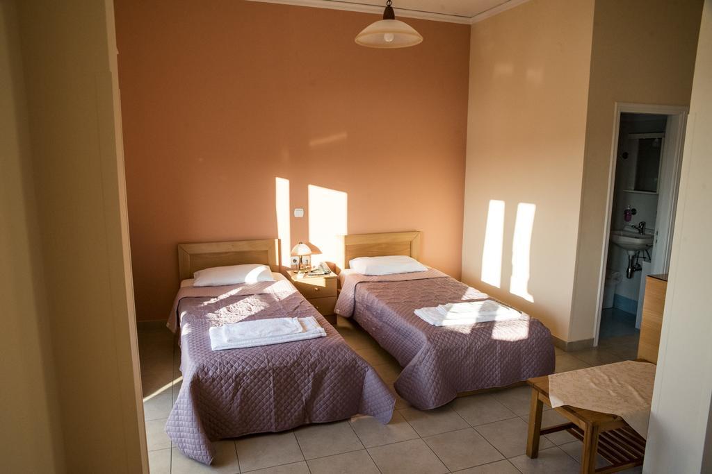 Zoumboulis Rooms Mytilene ภายนอก รูปภาพ