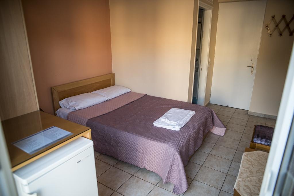 Zoumboulis Rooms Mytilene ภายนอก รูปภาพ
